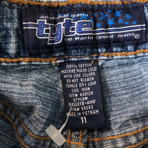 Tyte Denim Shorts Sz 11 - Picture 5 of 6